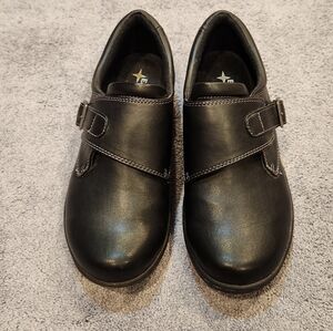 Misses Size 10W Black Eastland Shoes